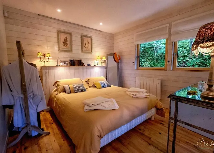 Chalet Detente Au Bord De L'eau - Le Du Carla Avec Et Ponton Prive